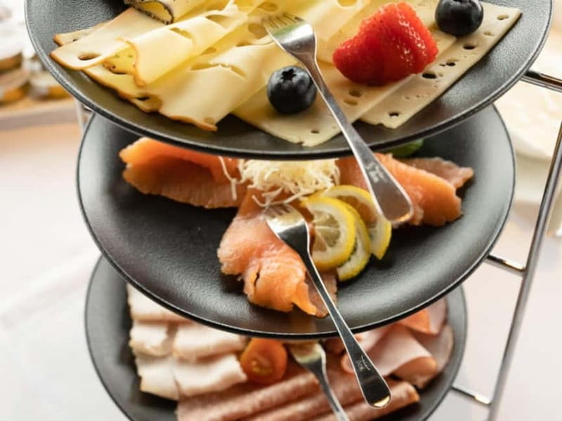 Innsbruck: Breakfast with Prosecco and Panoramic Views - Whats Included in the Alpine Breakfast Experience