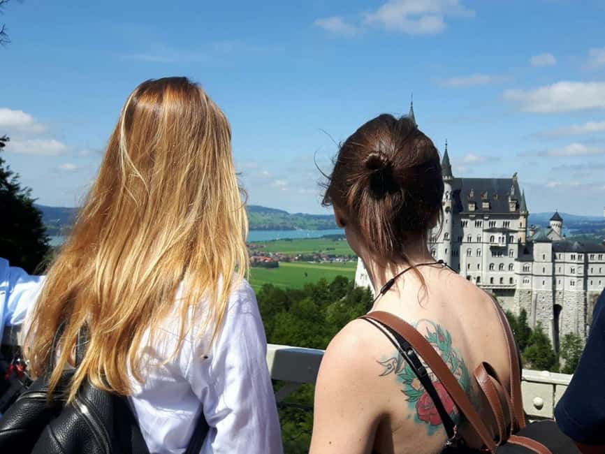 Innsbruck: Neuschwanstein Castle small Group Tour - Highlights of Zugspitze and Blindsee Lake