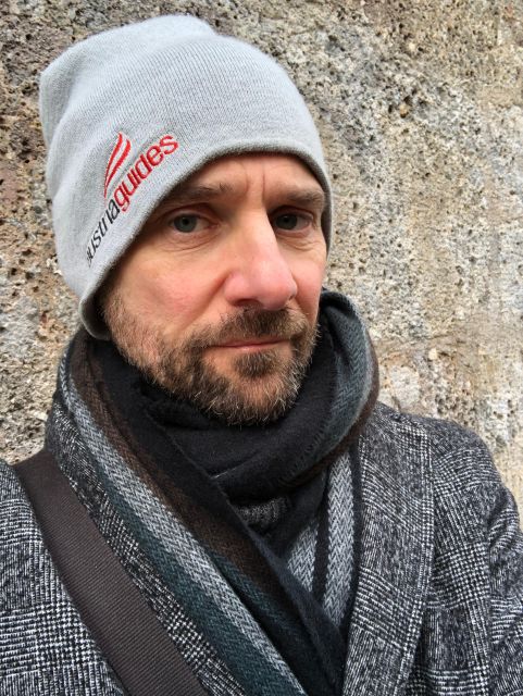 Innsbruck: Private City Tour by a licenced "Austria Guide" - Highlights of the Historic Town Palaces and Modern Shopping Centers