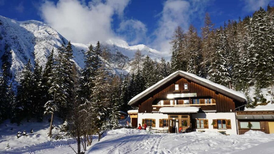 Innsbruck: Snowshoe Tours with Tyrolean Guide Transfer inkl. - Starting Point and Transportation from Innsbruck