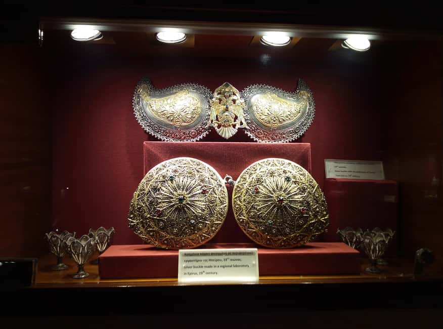 Ioannina's Top Sites in 1 day - Discovering Ioanninas Old Town and Lakefront Views