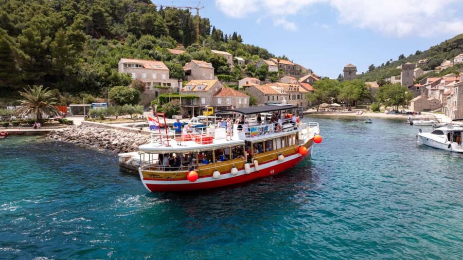 Island Hopping & City Walls Cruise with Food and Open Bar - From Dubrovnik Old Town to the Sea: A Panoramic City Walls Cruise