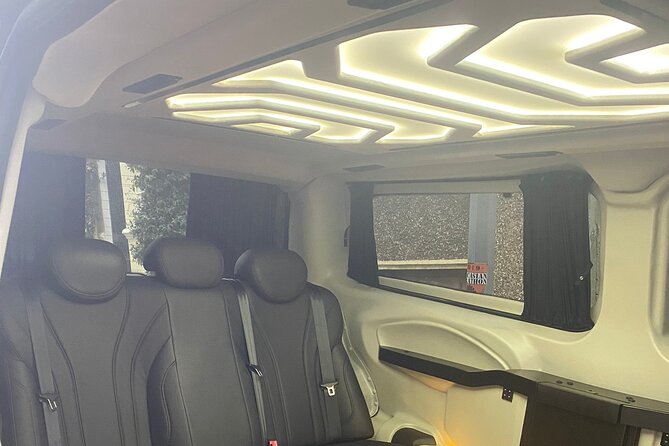 Istanbul Airport Private VIP Transfers Hotels and Cruise Port - Meeting Point and Airport Pickup Details