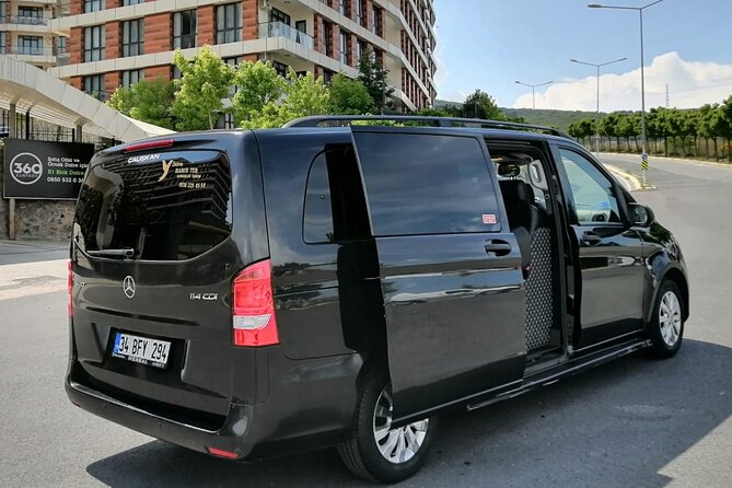 Istanbul Airport Transfer Private Minvan - Booking and Meeting Point Details