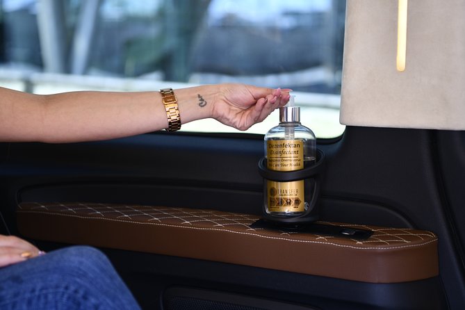 Istanbul airport transfers One-Way - Easy Meet-and-Greet at Istanbul Airport Arrivals