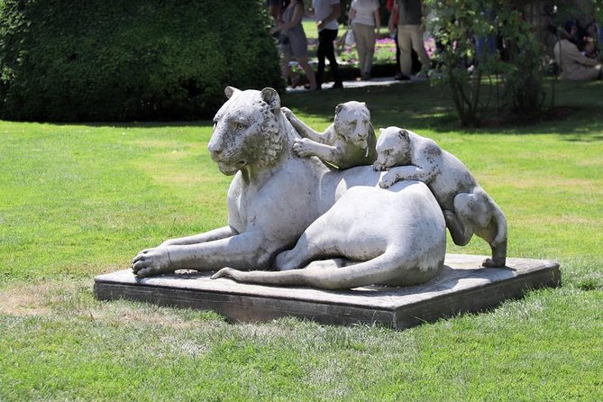 Istanbul Bosphorus Cruise And Dolmabahce Palace Tour Full Day - Walking Along the Walls of Constantinople