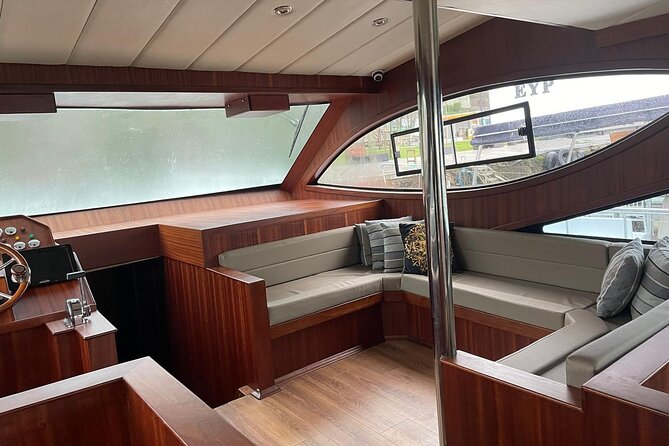 Istanbul Bosphorus Sunset Cruise on Yacht with Live Guide - The Yacht and Amenities