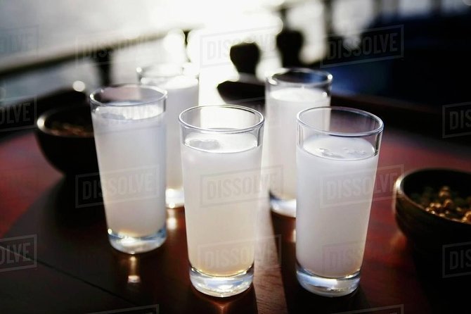 Istanbul by Night: Dining Out in a Turkish Way - Practical Details and Logistics of the Tour