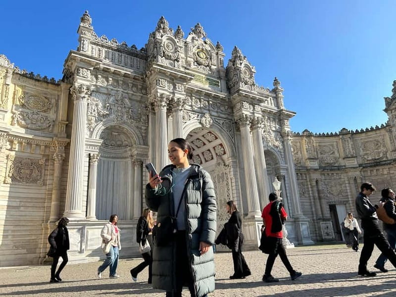 Istanbul: Dolmabahce Palace and Harem Fast-Track & Audio - Discover the Architecture and Art of Dolmabahce Palace