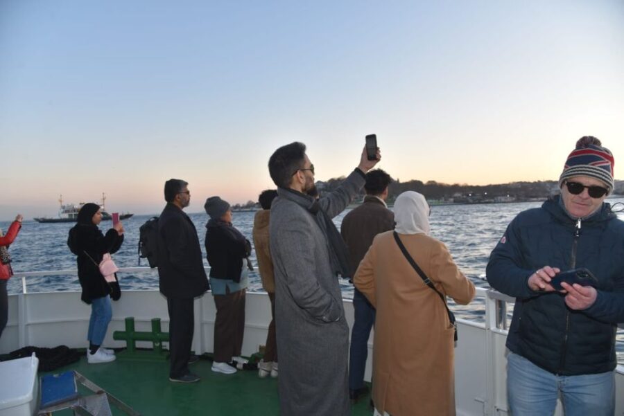 Istanbul: Explore Bosphorous on a Sunset Boat Cruise - Starting Point and Duration
