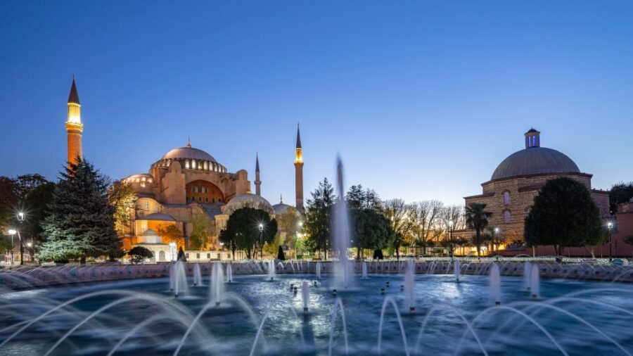 Istanbul: Full-Day Best Highlights Small Group Tour - Visiting the Hagia Sophia: A 75-Minute Guided Tour
