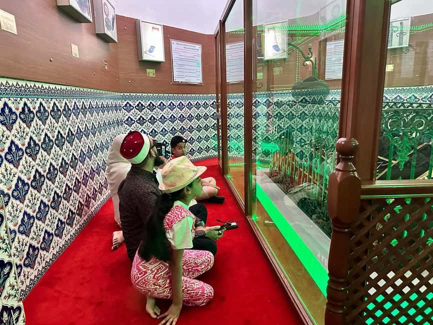 Istanbul: Full Day Islamic Sahaba /Heritage Tour with Lunch - Visiting the Tombs of Prophet Muhammad’s Revered Companions