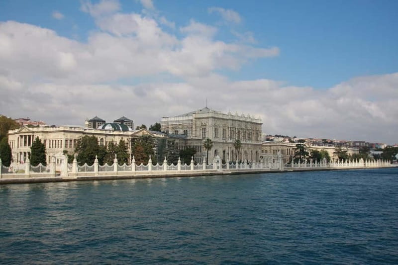 Istanbul: Full-Day Tour with Dolmabahce & Bosphorus Cruise - Scenic Drive Along the Golden Horn Waterway