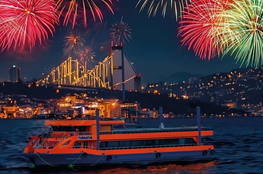 Istanbul: New Year's Eve Dinner Cruise / DJ & Drinks 2026 - Departure and Pickup from Istanbul Hotels on the European Side