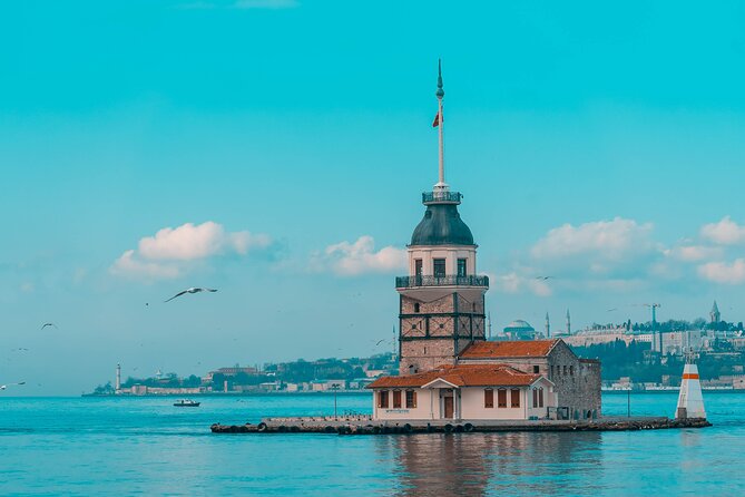 Istanbul Private Yacht Tour - 2 Hours - Iconic Stops: From Galata Tower to Rumeli Fortress
