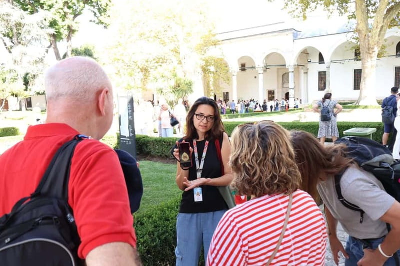 Istanbul: Topkapi Palace and Harem Museum Tour with Ticket - Skip-the-Line Access to One of Istanbul’s Most Famous Landmarks
