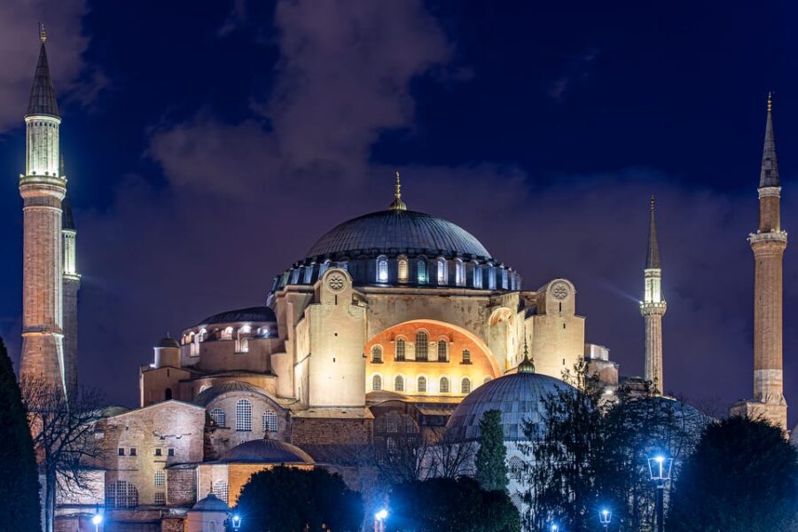Istanbul: Tour of Hagia Sophia and Blue Mosque By Night - Starting at the Iconic Hagia Sophia at Night