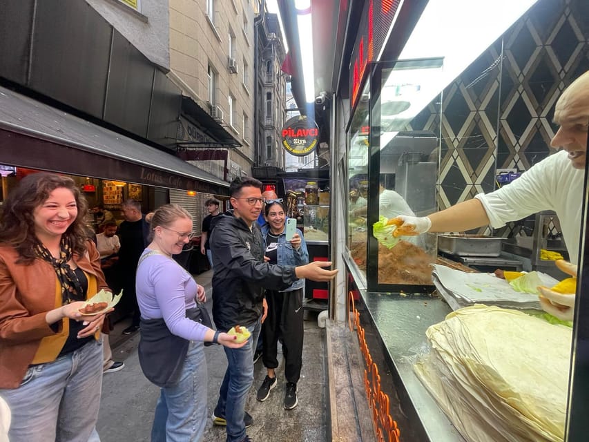 Istanbul: Traditional Turkish Dinner and Dervish Experience - The Guide: Knowledgeable and Engaging