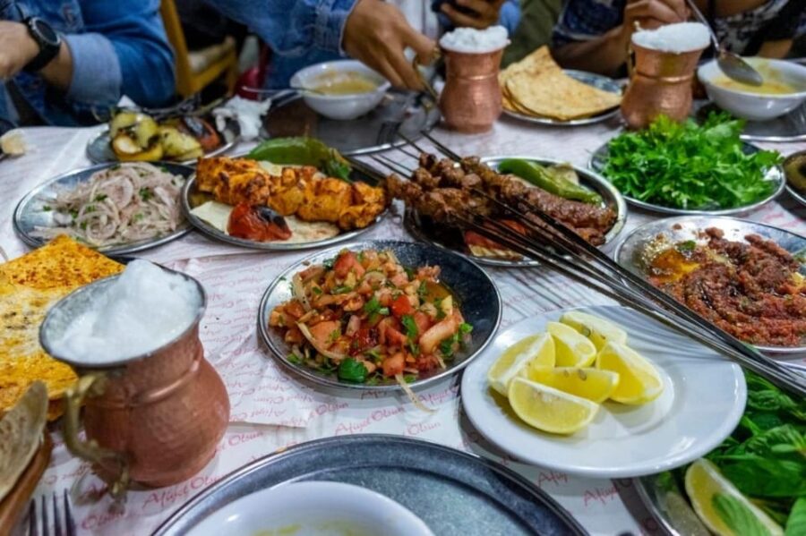 Istanbul: Turkish Food Night and Rooftop Experience - Meet Local Hosts and Make New Connections