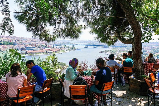 Istanbul Two Continents Tour with Lunch and Bosphorus Cruise - Starting the Day at Çamlca Hill for Stunning Panoramic Views