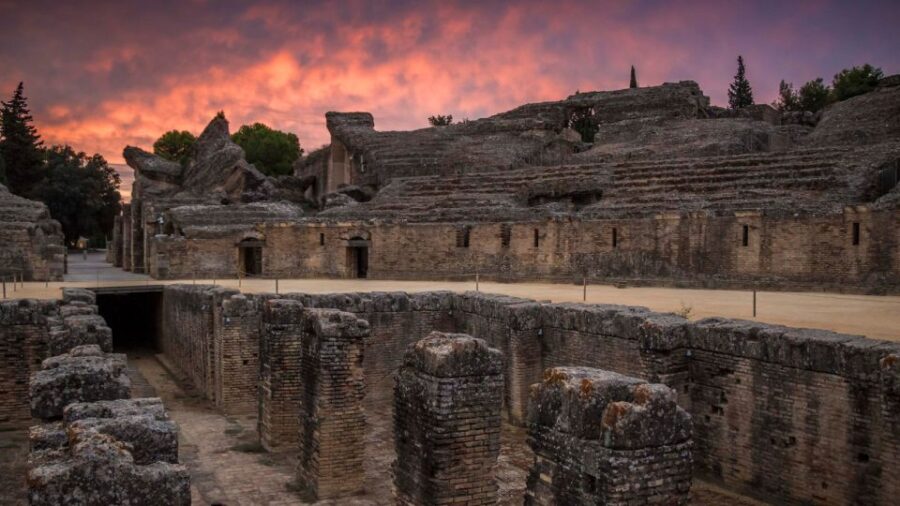 Itálica: 3-Hour City of Emperors Tour from Seville - Exploring the Roman Amphitheater and Mosaics