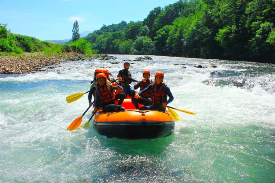 Itxassou: Nive River Rafting Adventure with Guide - Starting Point and Logistics in Itxassou