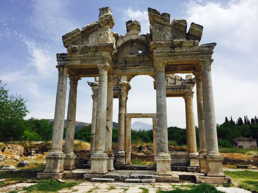 Izmir: Ephesus, House of Mary Tour w/Entry Tickets & Lunch - Meeting Points and Transportation Logistics in Izmir