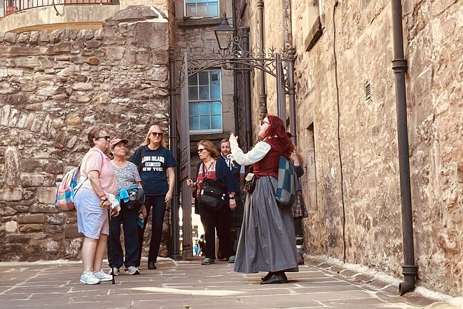 Jacobite History and Outlander's Scotland Walking Tour - From the Old Town to the Royal Mile