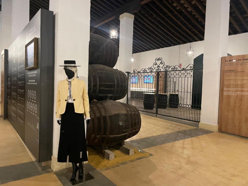 Jerez de la Frontera: Sherry Winery Tour with Tasting - Starting at Pl. Silos, 3 in Jerez de la Frontera