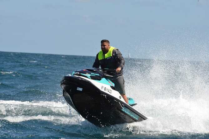 JET SKI TOUR Experience 1 Hour. - Experience of Riding the Jet Skis Without a License