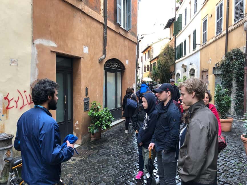 Jewish Ghetto Walk and its influence in the Roman cuisine - Exploring the Local Roman Market