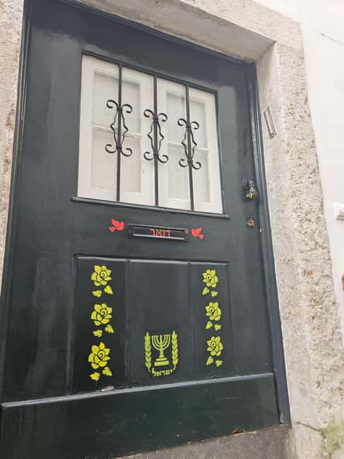 Jewish Heritage Lovers - Tour for observant or non-observant - Visiting Rossio Square and the Site of the Inquisition