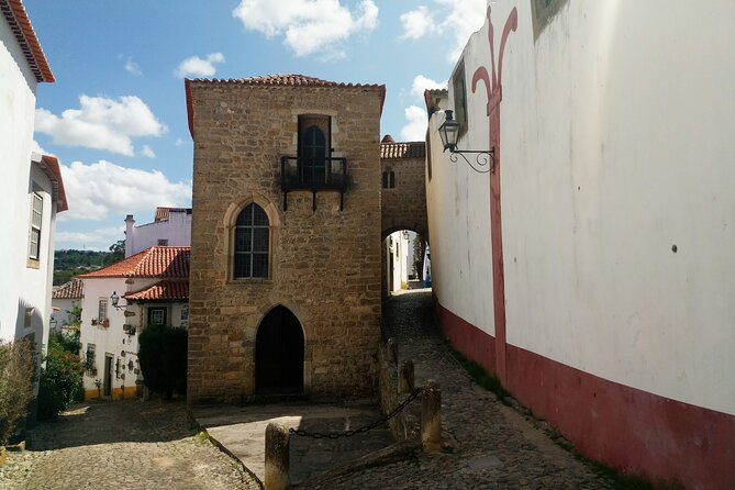 Jewish Heritage Private Tour: Óbidos and Tomar from Lisbon 9H - Discovering Óbidoss Jewish Quarter and Architectural Traces