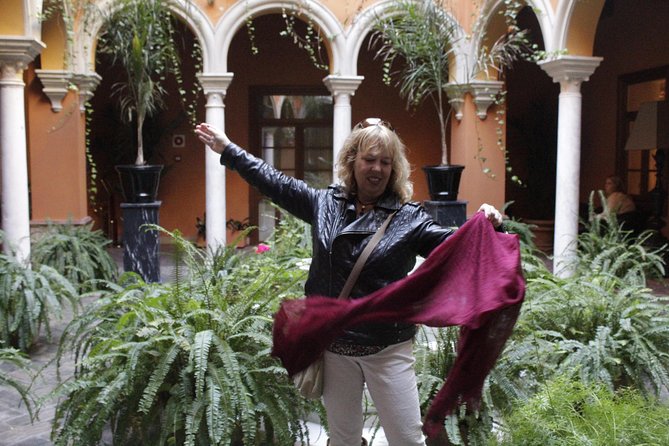 Jewish Heritage Tour - The Expertise of the Art Historian Guide