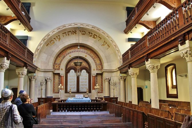 Jewish Sephardic history in Lisbon - Walking Through Principe Real Park to Chiado