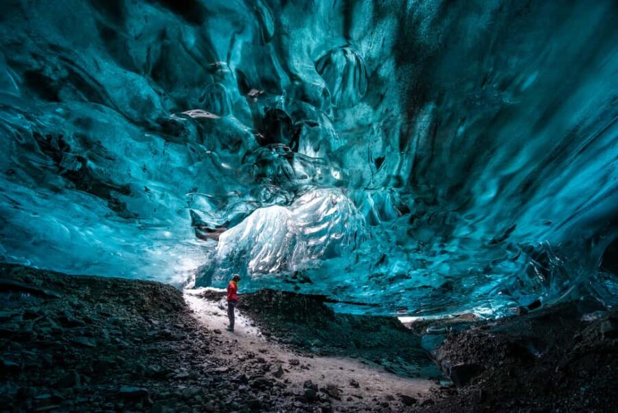 Jökulsárlón: Glacier Hike to a Remote Ice Cave - How the Ice Cave Is Safely Explored with a Skilled Guide