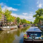 Jordaan, Anne Frank and Leidseplein tour in English - Strolling Through the Bohemian Atmosphere of Jordaan