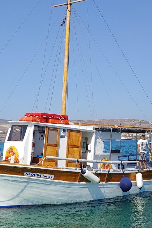 Kaiki cruise to Antiparos & Despotiko including BBQ lunch - Discovering Antiparos and Despotiko from the Water