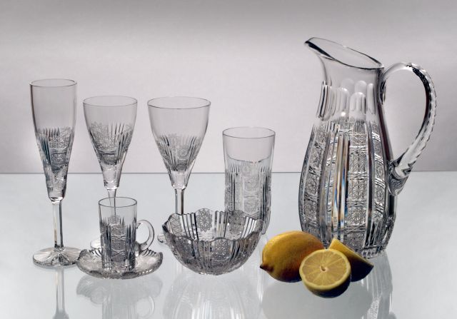 Karlstejn Castle & Crystal Manufactory - Private Tour - A Traditional Czech Lunch in a Picturesque Village