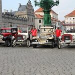 Karlstejn Castle in Vintage Convertible Car - Hassle-Free Hotel Pickup in Prague