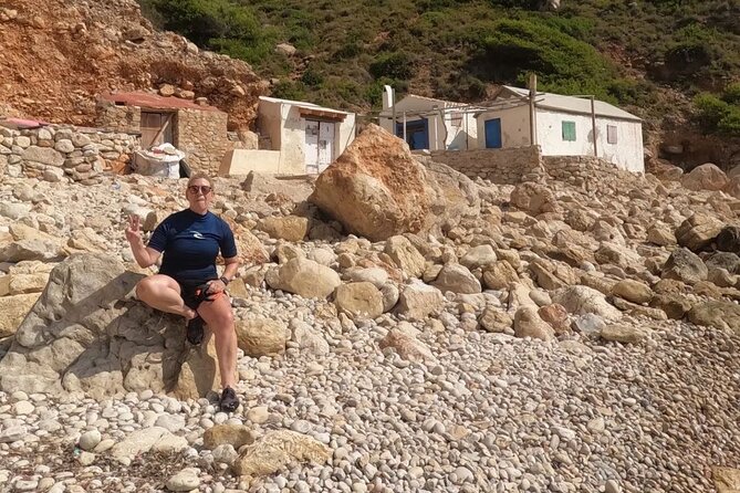 Kayak excursion to Cala de Moraig, Fish Cave and Testos - Starting Point: Cala Moraig in Benitachell