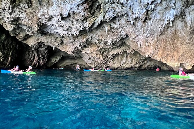 Kayak Javea Guided Cala Granadella, llop marí cave, cala en caló - Starting Point at Cala Granadella in Javea