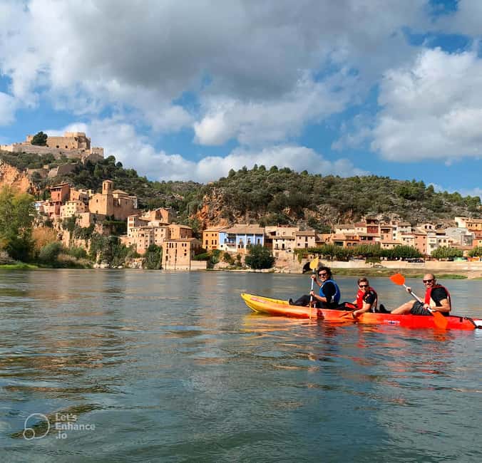 Kayak tour and Wine tasting at the Ebro river - Navigating the Ebro: Islands, Bridges, and Riparian Forests