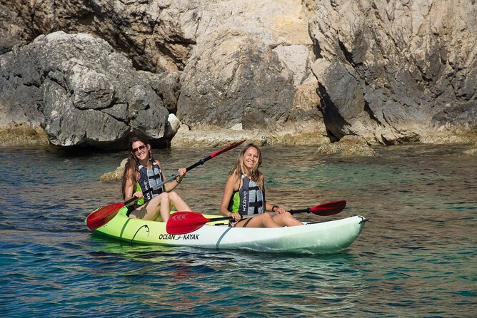 Kayak Tour to Malgrat's Islands from Santa Ponsa - Safety and Instruction from Expert Guides