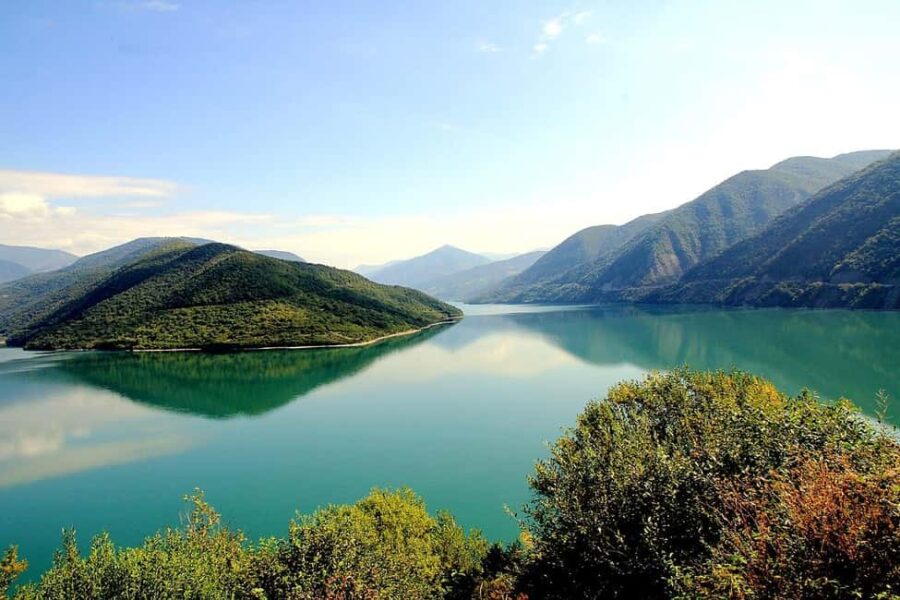 Kazbegi and Gudauri Mountain Area Private Tour From Tbilisi - Pickup in Tbilisi and Scenic Drive into the Caucasus