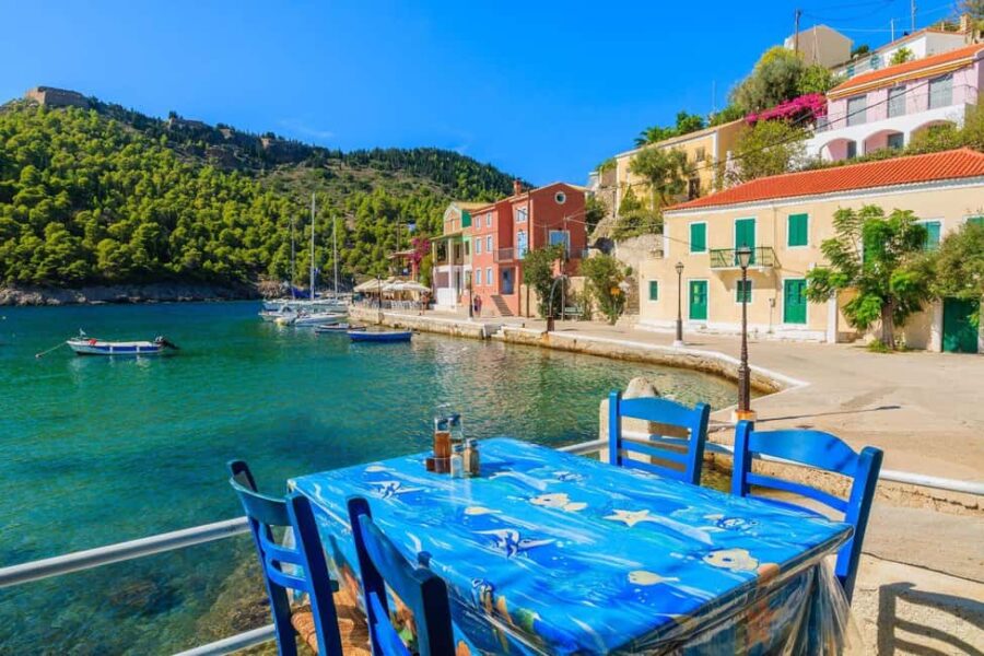 Kefalonia: Private Tour Melissani Lake, Assos & Fteri Beach - Visiting the Picturesque Assos Village and Its Fortress