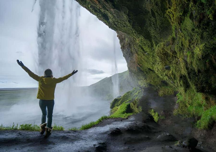 Keflavik: Private South Coast Tour with Airport Pick-up - Witnessing the Blue Ice of Sólheimajökull Glacier Up Close