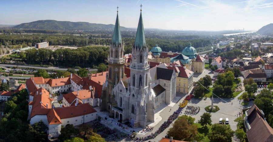 Klosterneuburg: Ticket to Klosterneuburg Abbey - Discovering the Rich History of Klosterneuburg Abbey