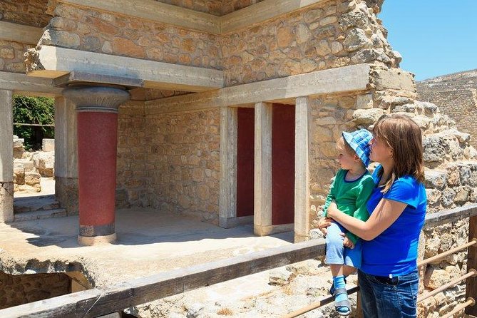Knossos from Chania - Visiting the Legendary Palace of Knossos