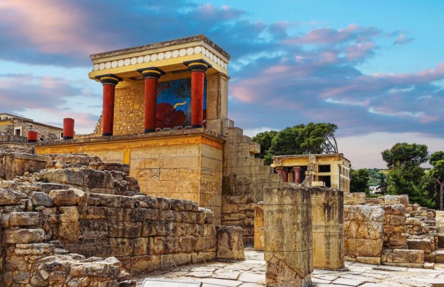 Knossos Palace & Heraklion Full-Day Tour from Chania Area - How the Tour Reaches the Heart of Crete’s Ancient Past